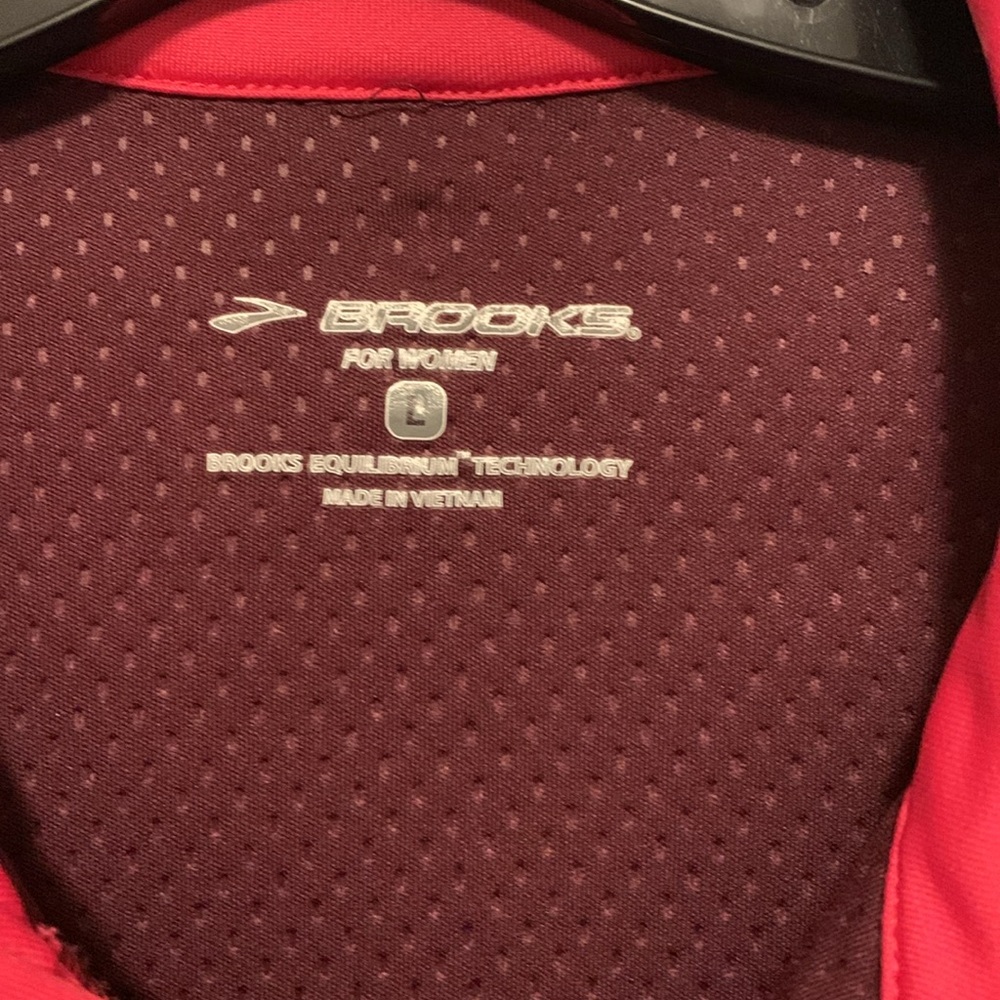 Brooks Running Equilibrium Large Jacket Maroon Wi… - image 2